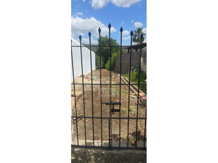 Image No.21-3 Bed Townhouse for sale