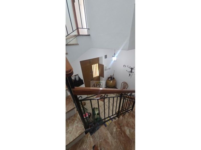 Image No.3-3 Bed Townhouse for sale