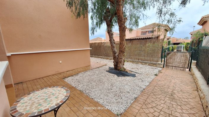 Image No.10-2 Bed Villa for sale
