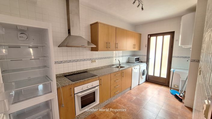 Image No.6-2 Bed Villa for sale