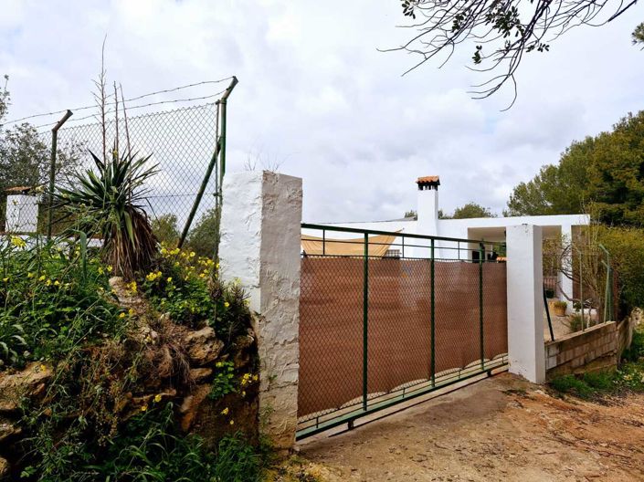 Image No.20-4 Bed Country House for sale