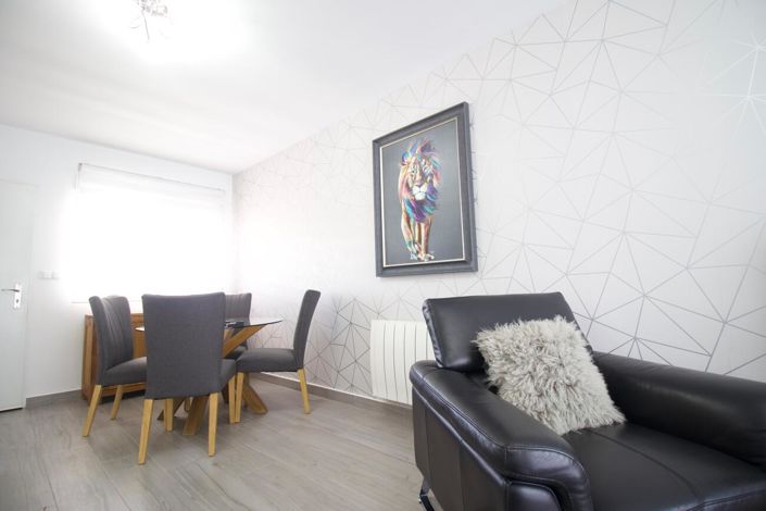 Image No.3-3 Bed Villa for sale