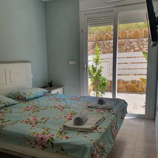 Image No.8-3 Bed Townhouse for sale