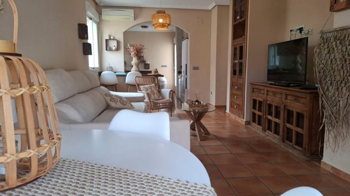 Image No.19-3 Bed Villa for sale