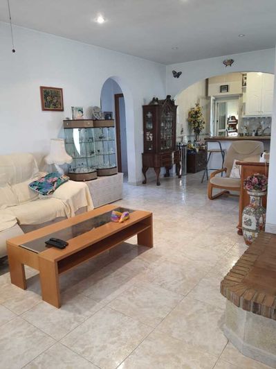 Image No.2-Villa de 4 chambres à vendre à Alicante