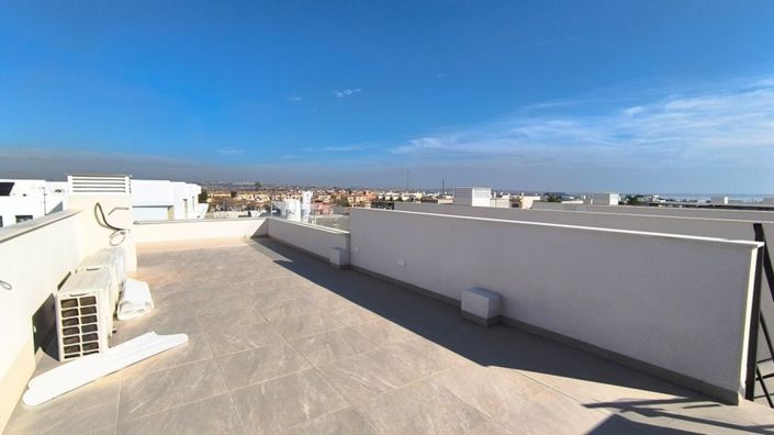 Image No.17-3 Bed Villa for sale
