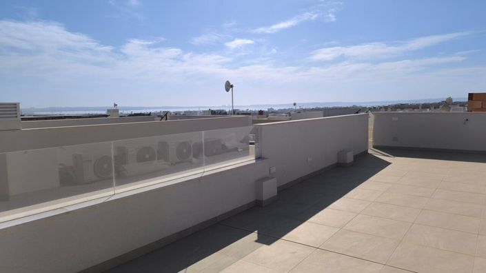 Image No.19-3 Bed Villa for sale