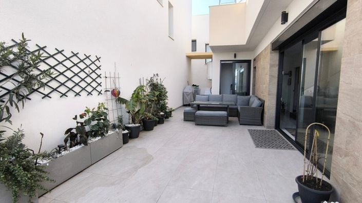 Image No.25-3 Bed Villa for sale