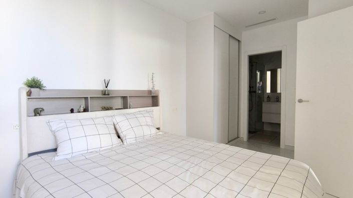 Image No.7-3 Bed Villa for sale
