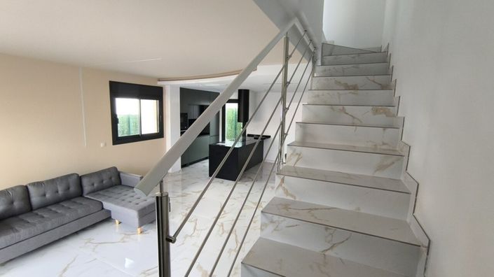 Image No.16-2 Bed Villa for sale
