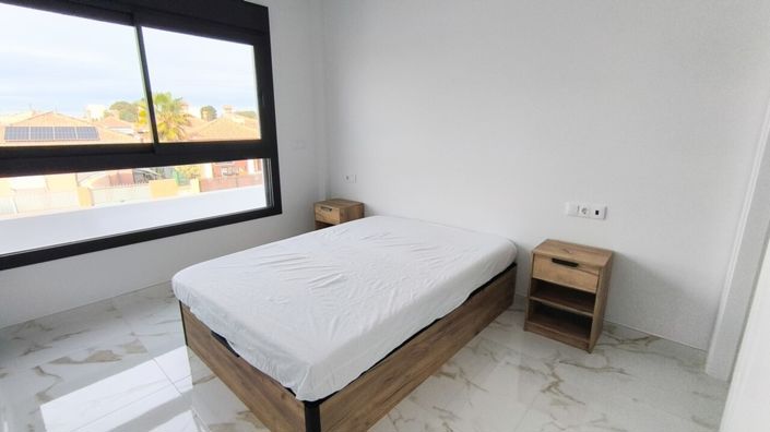 Image No.21-2 Bed Villa for sale