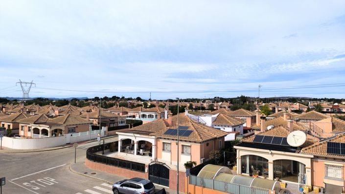 Image No.29-2 Bed Villa for sale