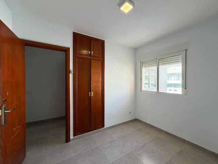 Image No.17-4 Bed Apartment for sale