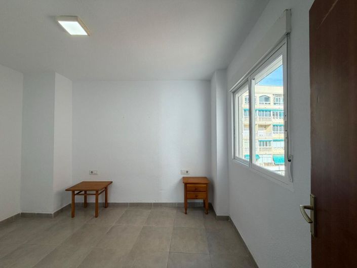 Image No.22-4 Bed Apartment for sale