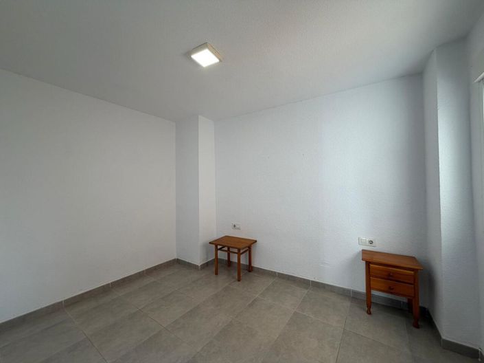 Image No.23-4 Bed Apartment for sale