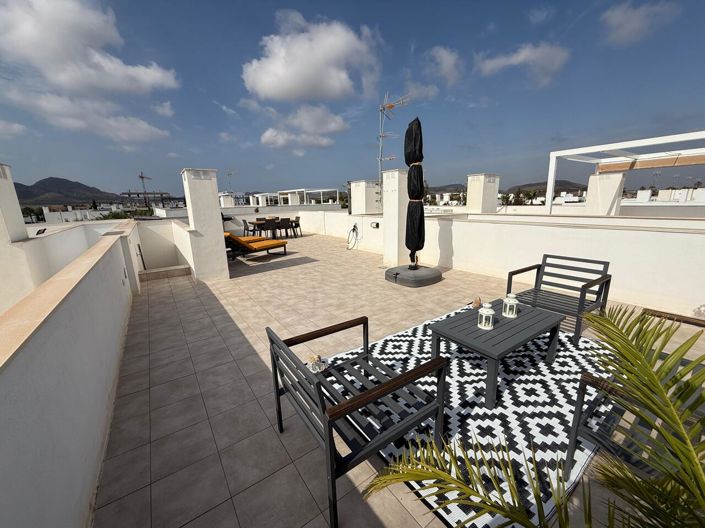 Image No.11-2 Bed Property for sale