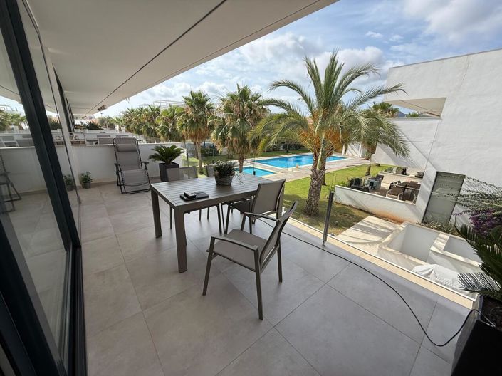 Image No.4-2 Bed Property for sale