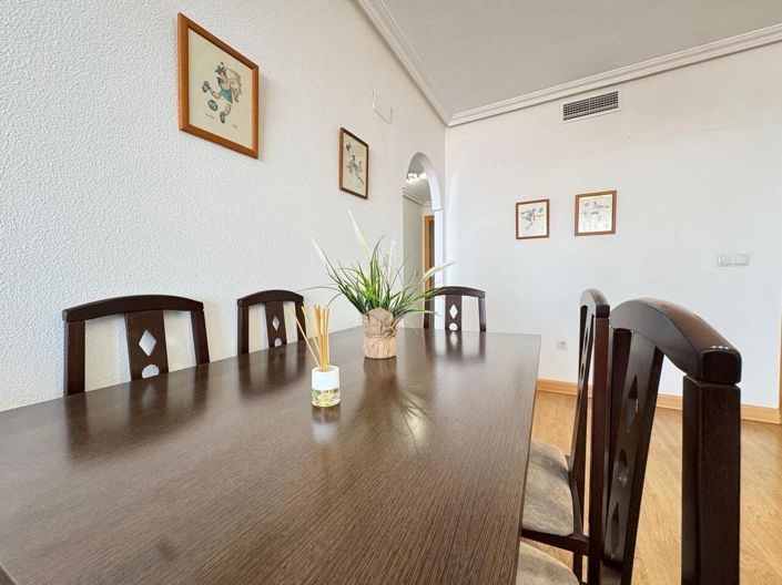 Image No.17-3 Bed Apartment for sale