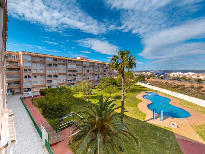 Image No.4-2 Bed Apartment for sale