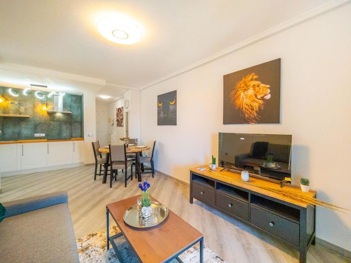 Image No.8-2 Bed Apartment for sale