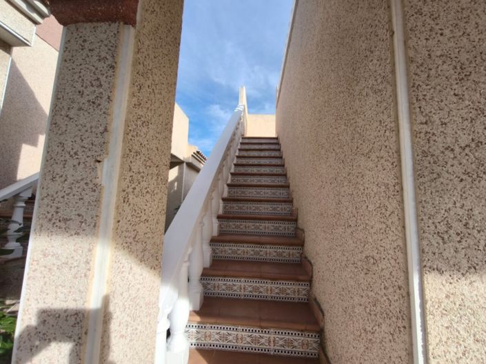 Image No.10-3 Bed Villa for sale