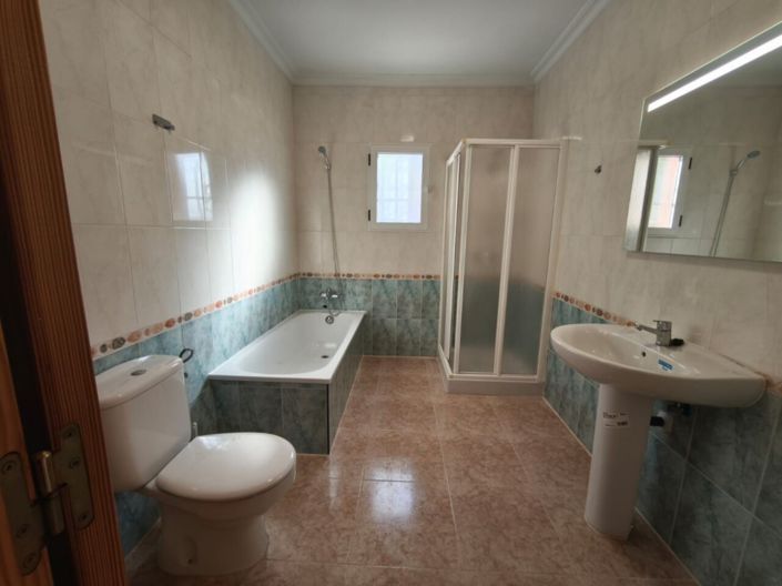Image No.5-3 Bed Villa for sale