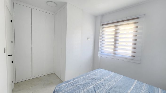 Image No.16-3 Bed Townhouse for sale