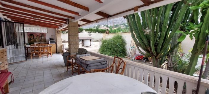 Image No.10-8 Bed Villa for sale