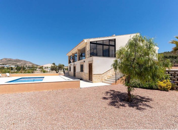 Image No.2-5 Bed Villa for sale