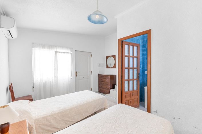Image No.27-4 Bed Villa for sale