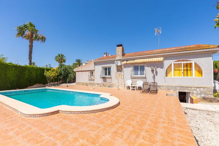 Image No.3-4 Bed Villa for sale