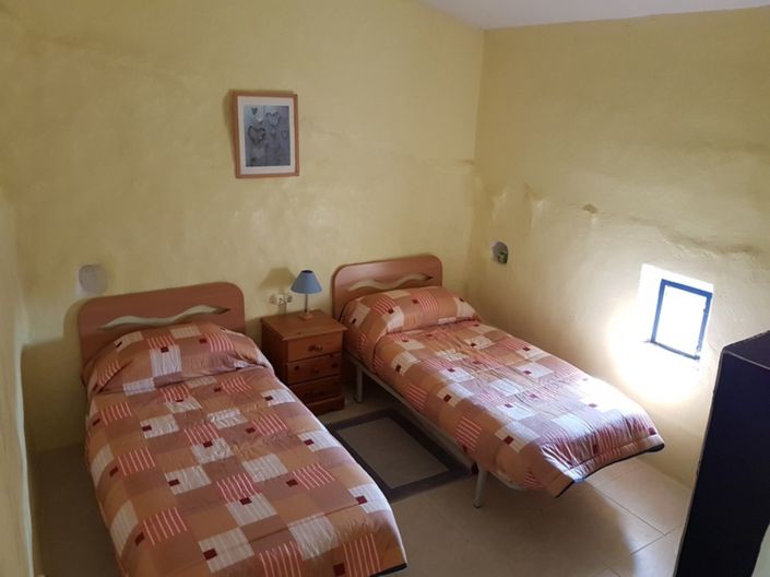 Image No.7-3 Bed Country House for sale