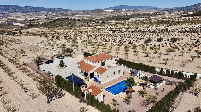 Image No.2-4 Bed Villa for sale