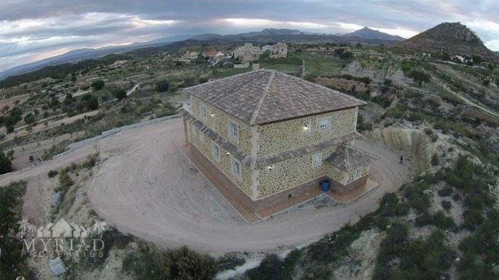 Image No.2-Villa de 4 chambres à vendre à Macisvenda