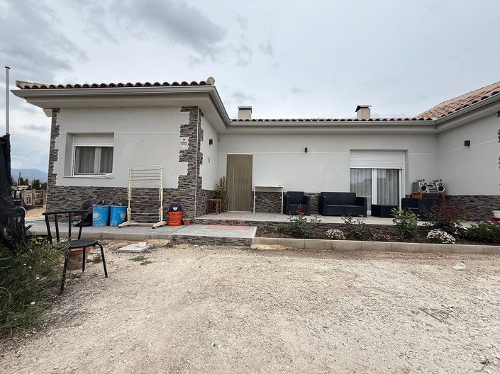 Image No.2-4 Bed Villa for sale