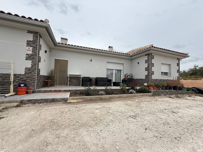 Image No.3-4 Bed Villa for sale
