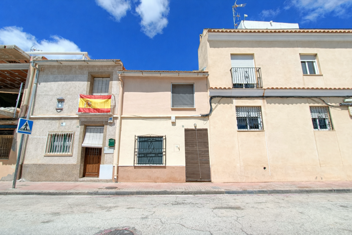 Image No.21-4 Bed Townhouse for sale