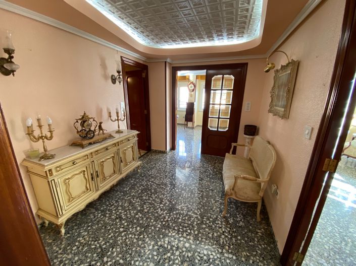 Image No.4-Appartement de 4 chambres à vendre à Sax