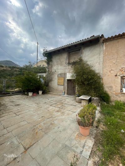 Image No.2-2 Bed Country House for sale