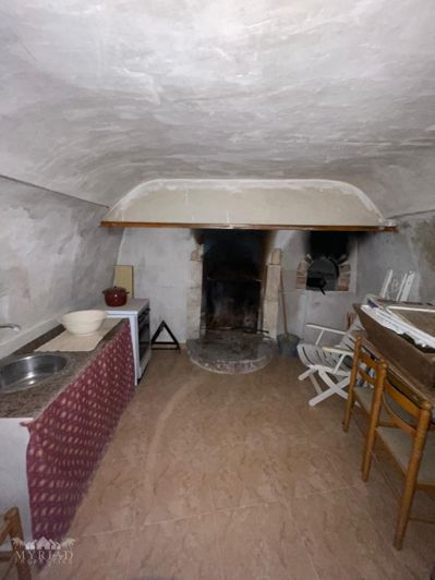 Image No.7-2 Bed Country House for sale