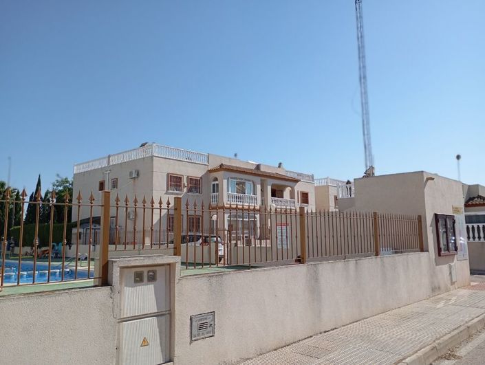 Image No.22-2 Bed Apartment for sale
