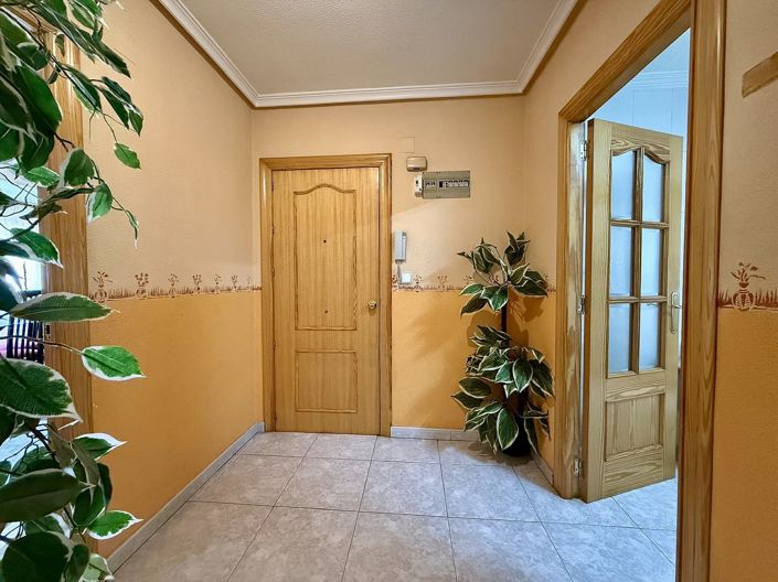 Image No.4-5 Bed Apartment for sale