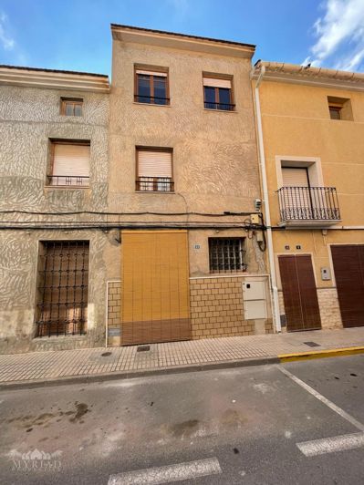 Image No.2-5 Bed Townhouse for sale