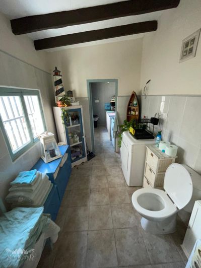 Image No.25-5 Bed Townhouse for sale