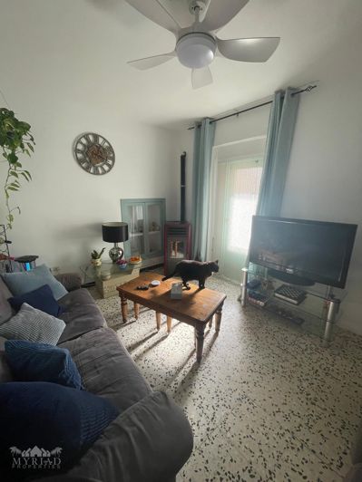 Image No.29-5 Bed Townhouse for sale