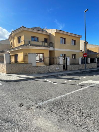 Image No.4-4 Bed Villa for sale