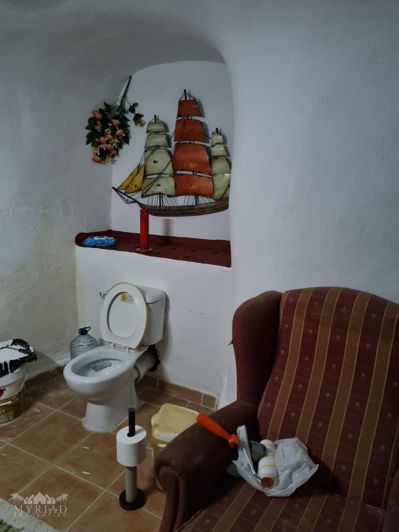 Image No.15-2 Bed Country House for sale