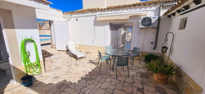 Image No.19-2 Bed Villa for sale