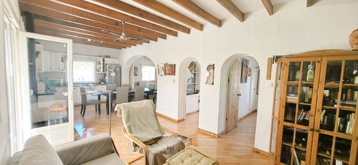 Image No.32-2 Bed Villa for sale