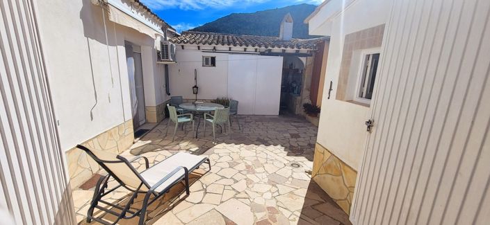 Image No.6-2 Bed Villa for sale